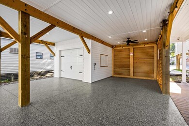 View of patio / terrace with ceiling fan