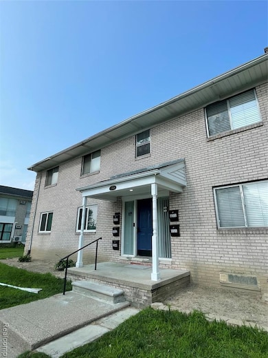 22148 Dante St unit 112, Oak Park, MI 48237 - photo 2