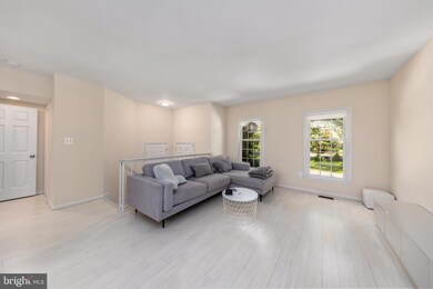 6830 Earthstar Ct, Springfield, VA 22152 - photo 6