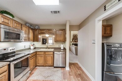 1605 Autumn Chase Square, Bedford, TX 76022 - photo 6