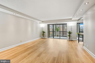 Montebello unit 601, Alexandria, VA 22303 - photo 5