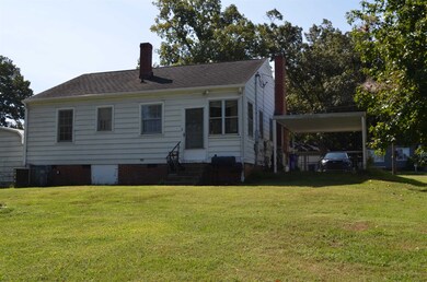 615 Red Oak Dr, Siler City, NC 27344 - photo 4