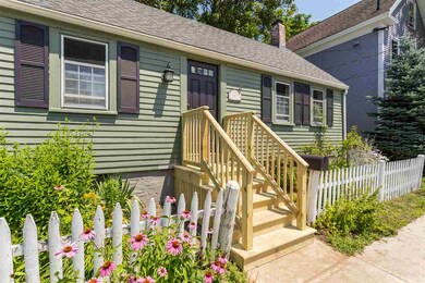 39 Cass St, Portsmouth, NH 03801 - photo 5