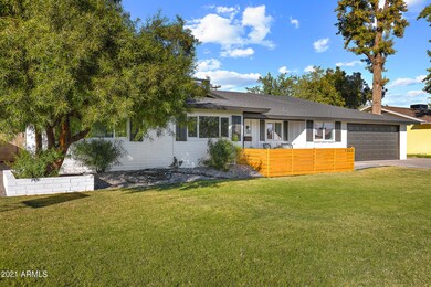 1322 E 2nd St-2