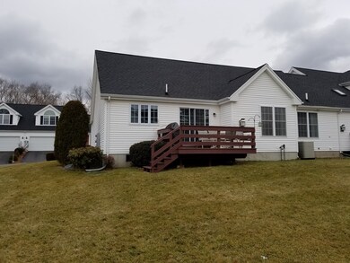 10 Olde Canal Way, Uxbridge, MA 01569 - photo 3