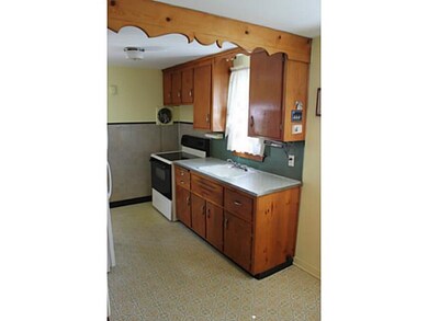 Kitchen. Kitchen electric stove included in sale.