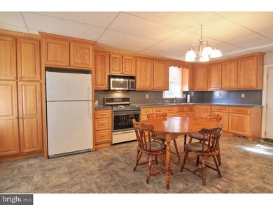 1843 N Main St, Bechtelsville, PA 19505 - photo 3