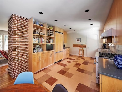 741 Wyomissing Blvd, Reading, PA 19610 - photo 6