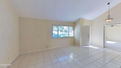 205 Larkhill St, Thousand Oaks, CA 91360 - photo 4