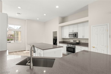 Upgraded kitchen with tons of workspace