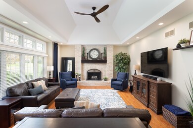 1811 Princess Cir, Naperville, IL 60564 - photo 6