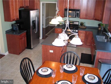 643 Ryan Dr, Allentown, PA 18103 - photo 7