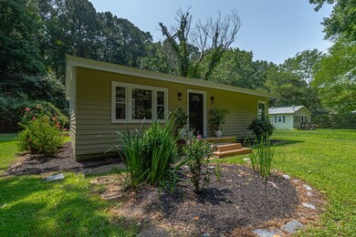 73 Wharton Grove Ln, Weems, VA 22576 - photo 2