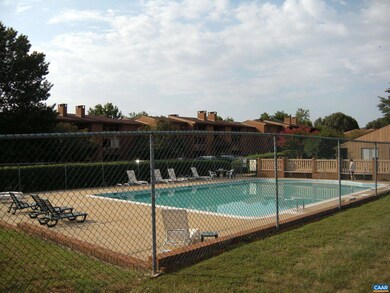 125 Turtle Creek Rd unit 6, Charlottesville, VA 22901 - photo 4