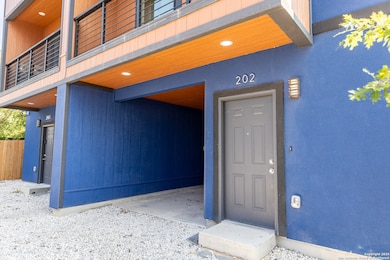 118 Shenandoah St unit 202, San Antonio, TX 78210 - photo 3