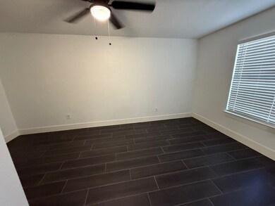 3918 Florinda St, Houston, TX 77021 - photo 4