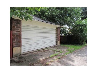 Parking Lot/Garage.