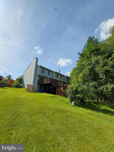 8024 Brightwood Ct, Ellicott City, MD 21043 - photo 4