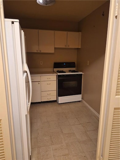 The Crawford unit 1006, Portsmouth, VA 23704 - photo 3