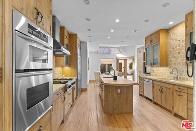 605 N Hillcrest Rd, Beverly Hills, CA 90210 - photo 6