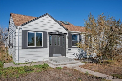 1212 E 7th St, Cheyenne, WY 82007 - photo 2