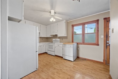 4910 Gordon Ave NW, Cedar Rapids, IA 52405 - photo 6