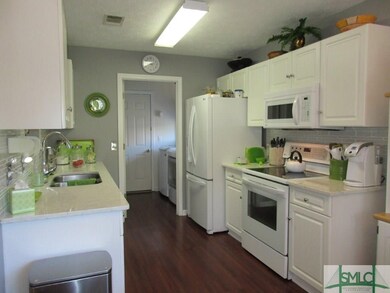 NEW KITCHEN LIGHT AND BRIGHT ! White cabinets  wit
