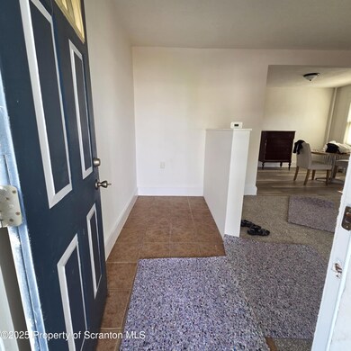 1440 Thackery St unit 1, Scranton, PA 18504 - photo 3