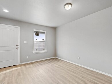 117 Abbey Park Ct, Granbury, TX 76049 - photo 6