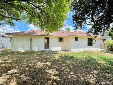 417 Becker St, Alamo, TX 78516 - photo 2