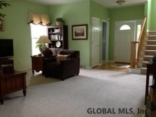 19 Dennis Dr, Clifton Park, NY 12065 - photo 5