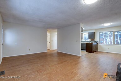 8610 Hidden View Ct, Anchorage, AK 99504 - photo 4