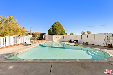 15617 Mondamon Rd, Apple Valley, CA 92307 - photo 5