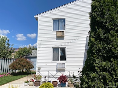 7802 151st Ave, Howard Beach, NY 11414 - photo 4