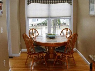 5 Kingson Ln unit 4, Medway, MA 02053 - photo 5