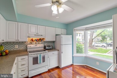 11527 Summer Oak Dr, Germantown, MD 20874 - photo 4