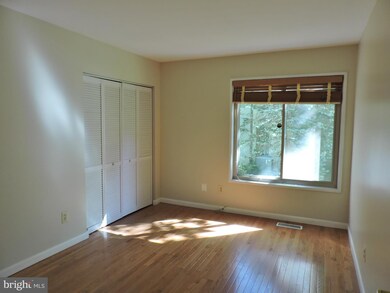 9428 Bethany Place, Montgomery Village, MD 20886 - photo 4