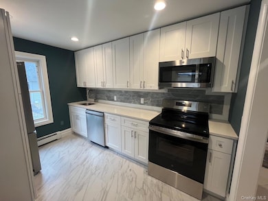 201 Hallock Ave, Port Jefferson Station, NY 11776 - photo 4