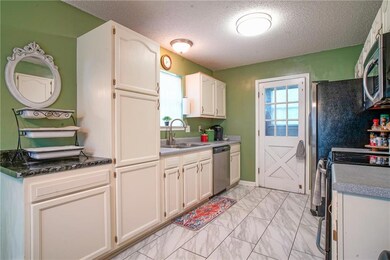 420 4th St, Pearl River, LA 70452 - photo 3