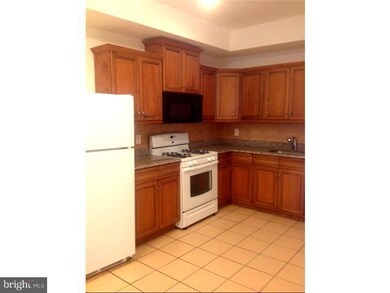 2049 Morris St, Philadelphia, PA 19145 - photo 5