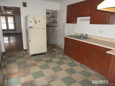 550 N 4th St, Allentown, PA 18102 - photo 2