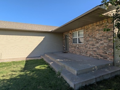 1401 Forrest Ave, Liberal, KS 67901 - photo 2