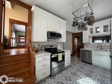 1304 Chestnut St, Atlantic, IA 50022 - photo 2