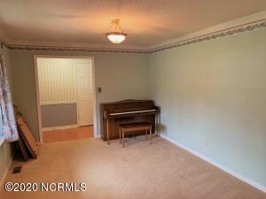 4805 Lakeview Rd, Elm City, NC 27822 - photo 6