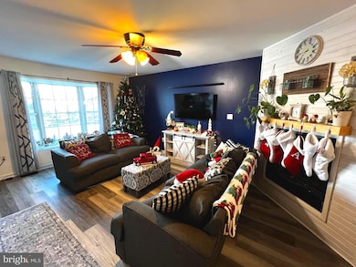 9442 Sea Breeze Ct, North Beach, MD 20714 - photo 5