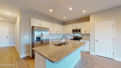 Similar Kitchen w: Island