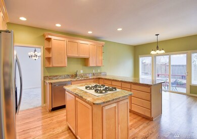 8440 Smugglers Cove Ln SW, Mukilteo, WA 98275 - photo 2