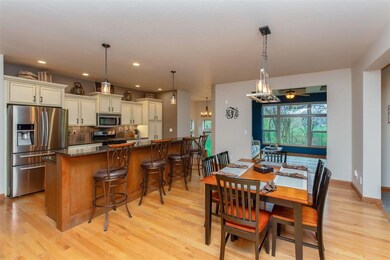 4903 Hay Field Ct SW, Cedar Rapids, IA 52404 - photo 3