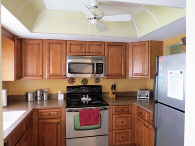 221 S 6th St unit 401, Cocoa Beach, FL 32931 - photo 4