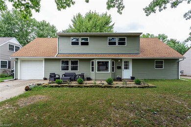 4905 Southwood Dr, Sheffield Lake, OH 44054 - photo 6